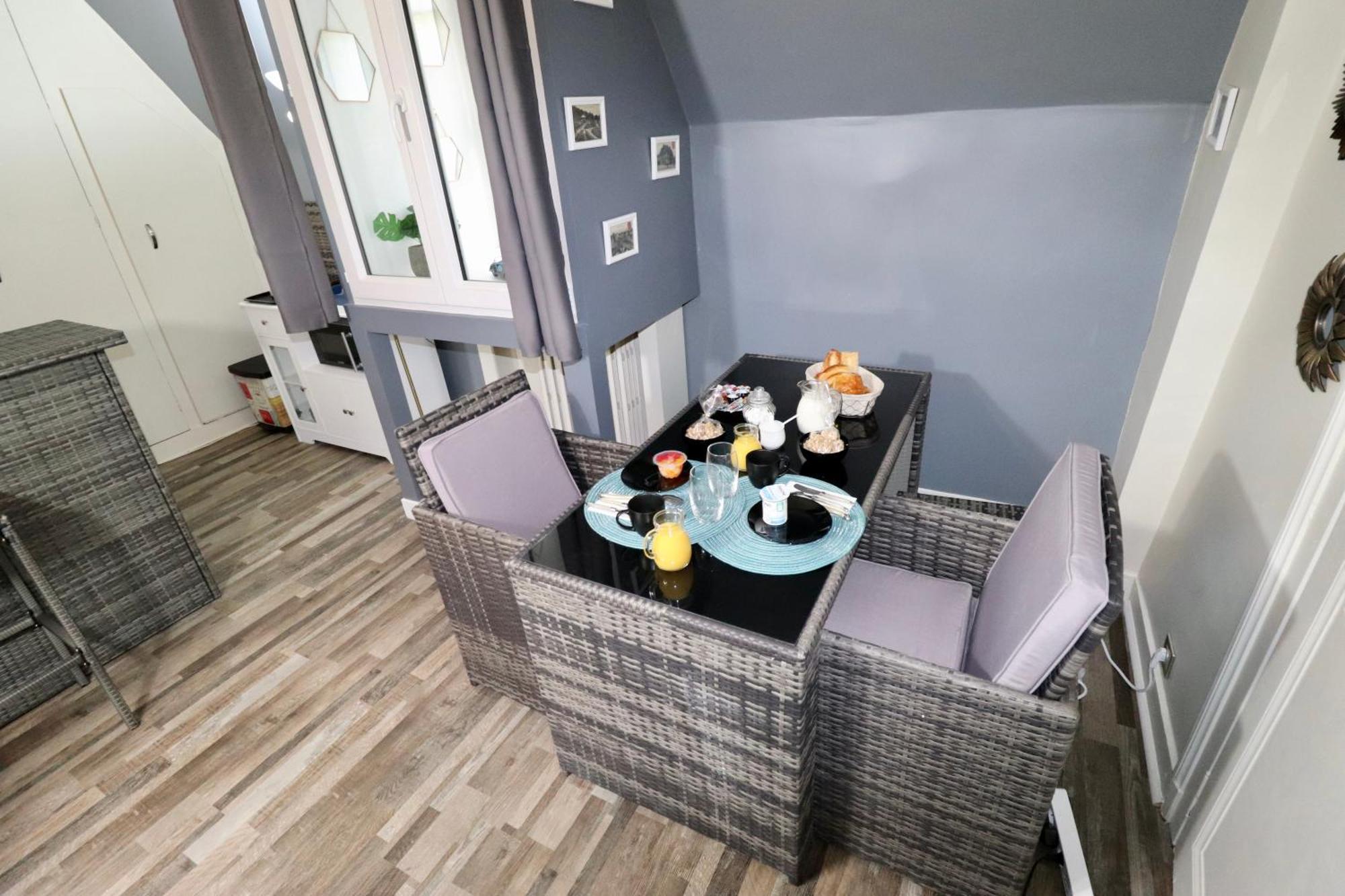 Duplex Au 2Eme Et De Notre Maison -Acces Au Jardin-Smart Tv-Streaming-Wifi Le Mans Exteriör bild